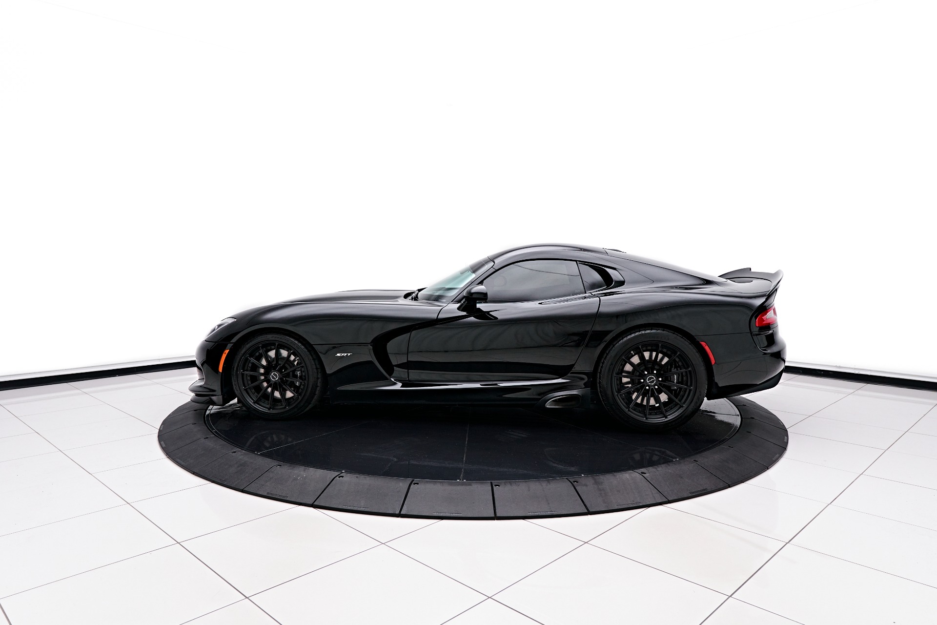 black viper car