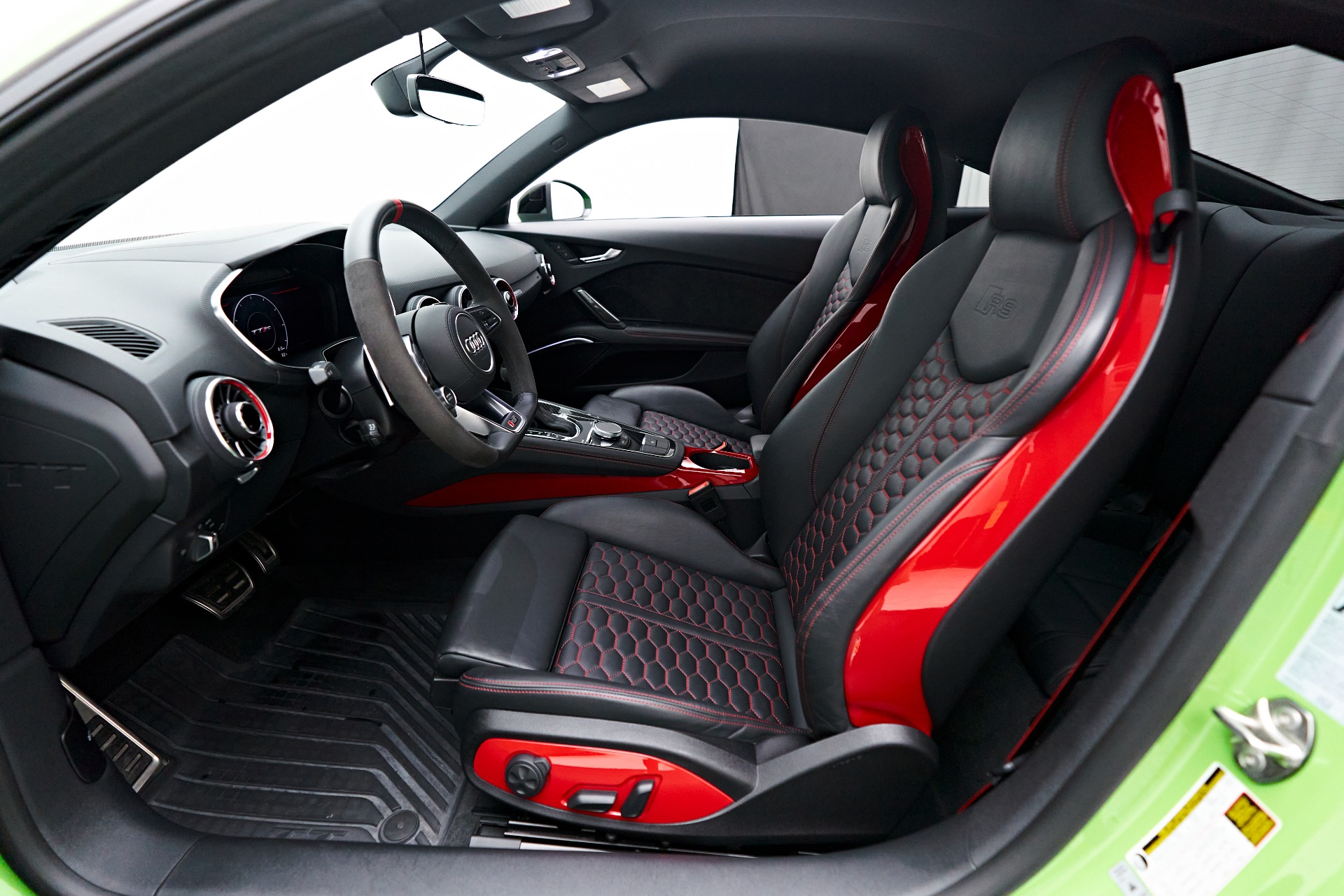 Audi tt red hotsell leather seats for sale