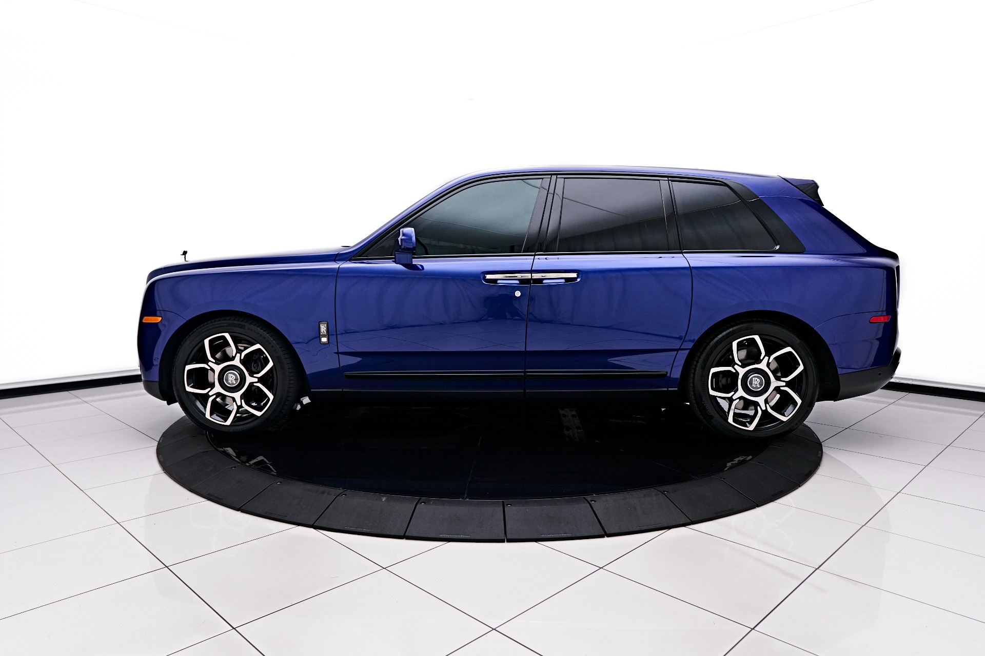 New 2023 Rolls-Royce Cullinan Black Badge For Sale (Sold)