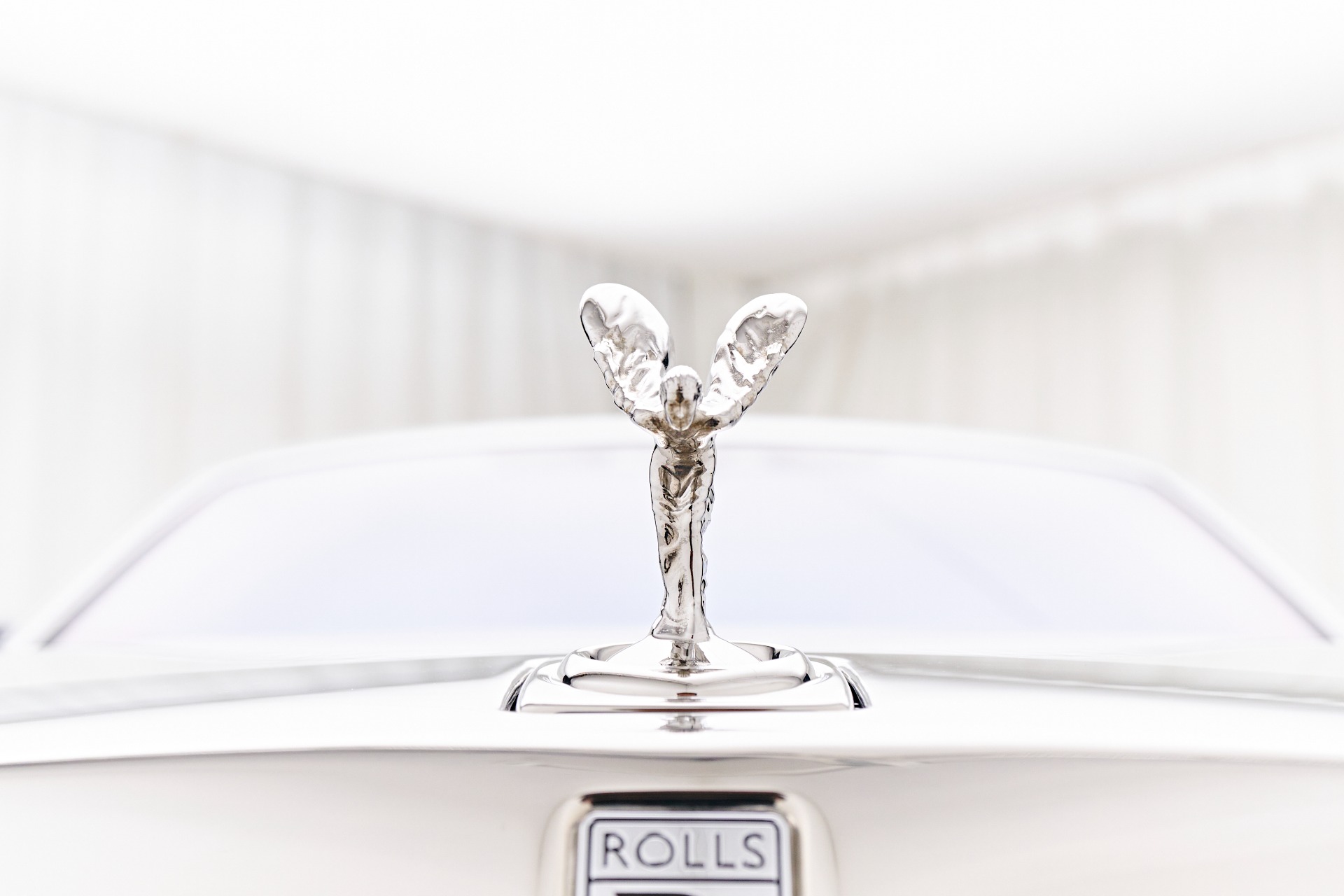 Rolls-Royce fulfils its luxury electric vehicle prophecy | EV Magazine