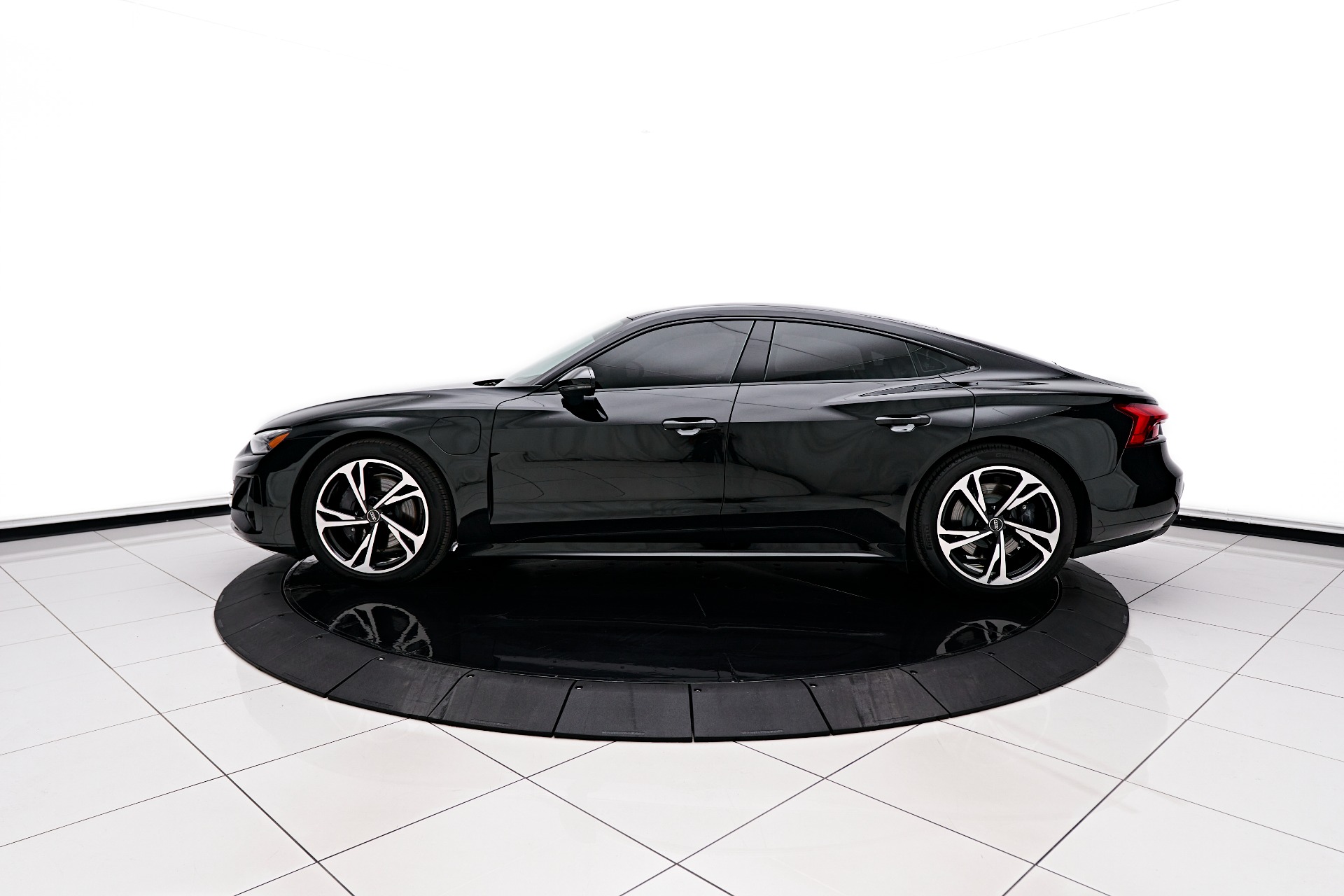 Used 2023 Audi e-tron GT Premium Plus For Sale (Sold ...