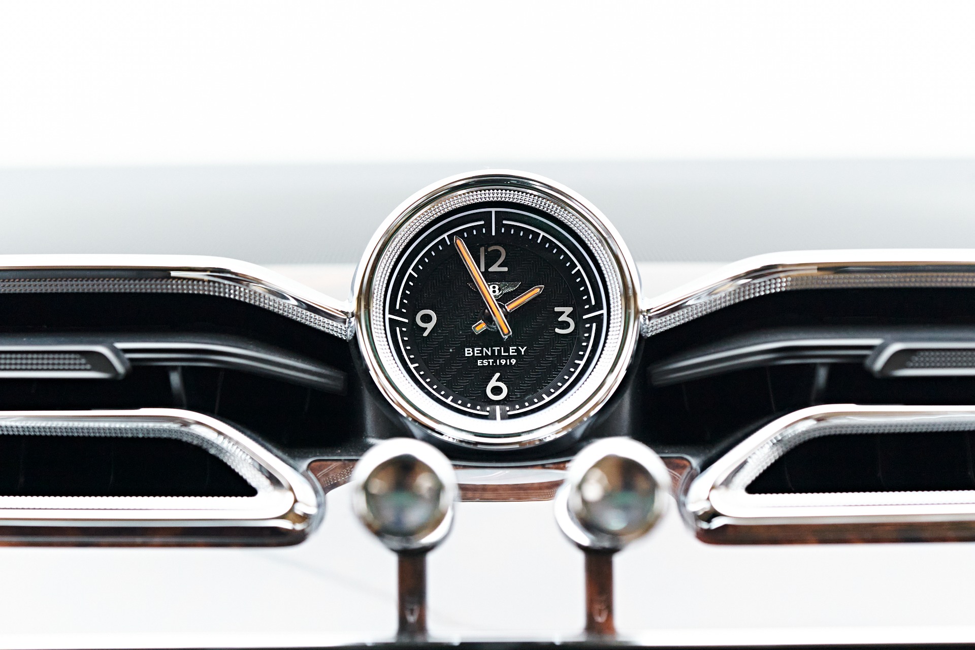 Bentley bentayga hot sale clock price