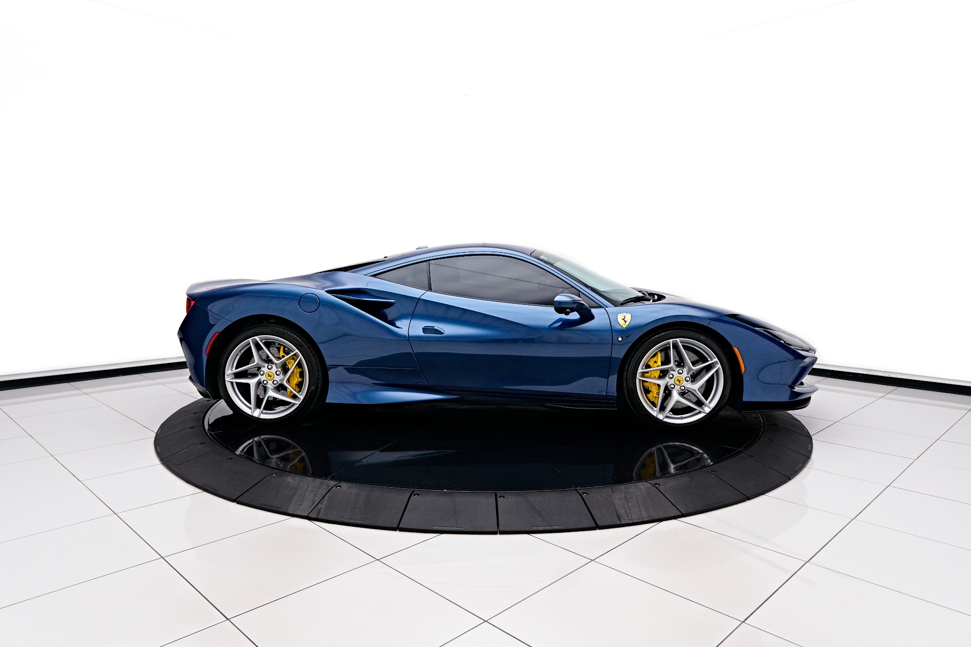 Ferrari 488 gtb radiocommandee, vehicules-garages