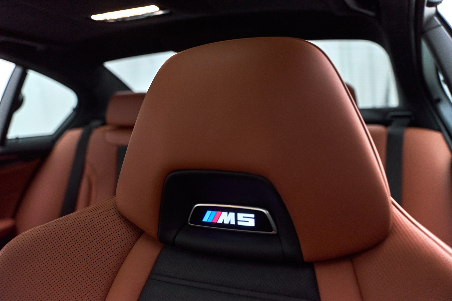 BMW M5 (2005) - picture 55 of 68