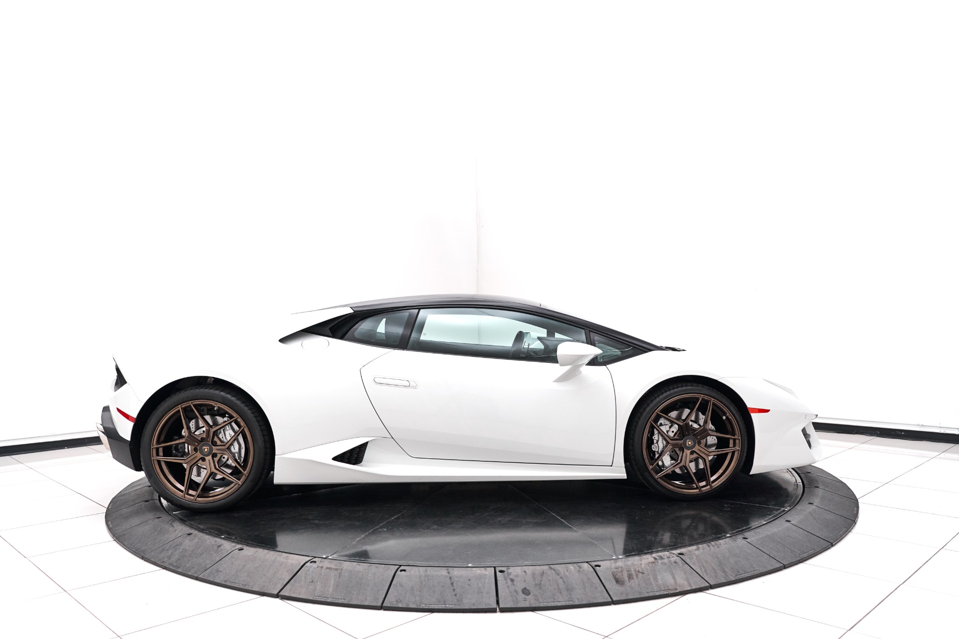 Used 2017 Lamborghini Huracan LP580-2 For Sale (Sold) | Lotus Cars 